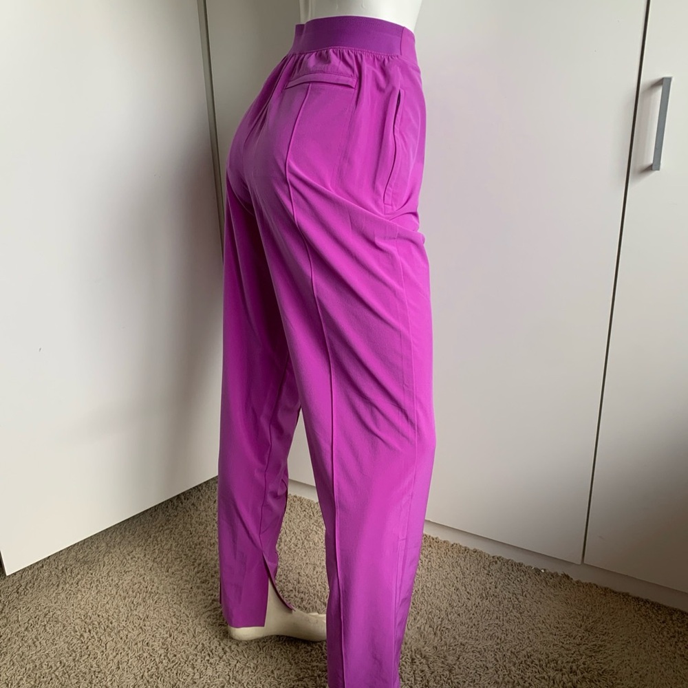 Athleta Brooklyn Heights size 10 pull on high rise tapered leg pants